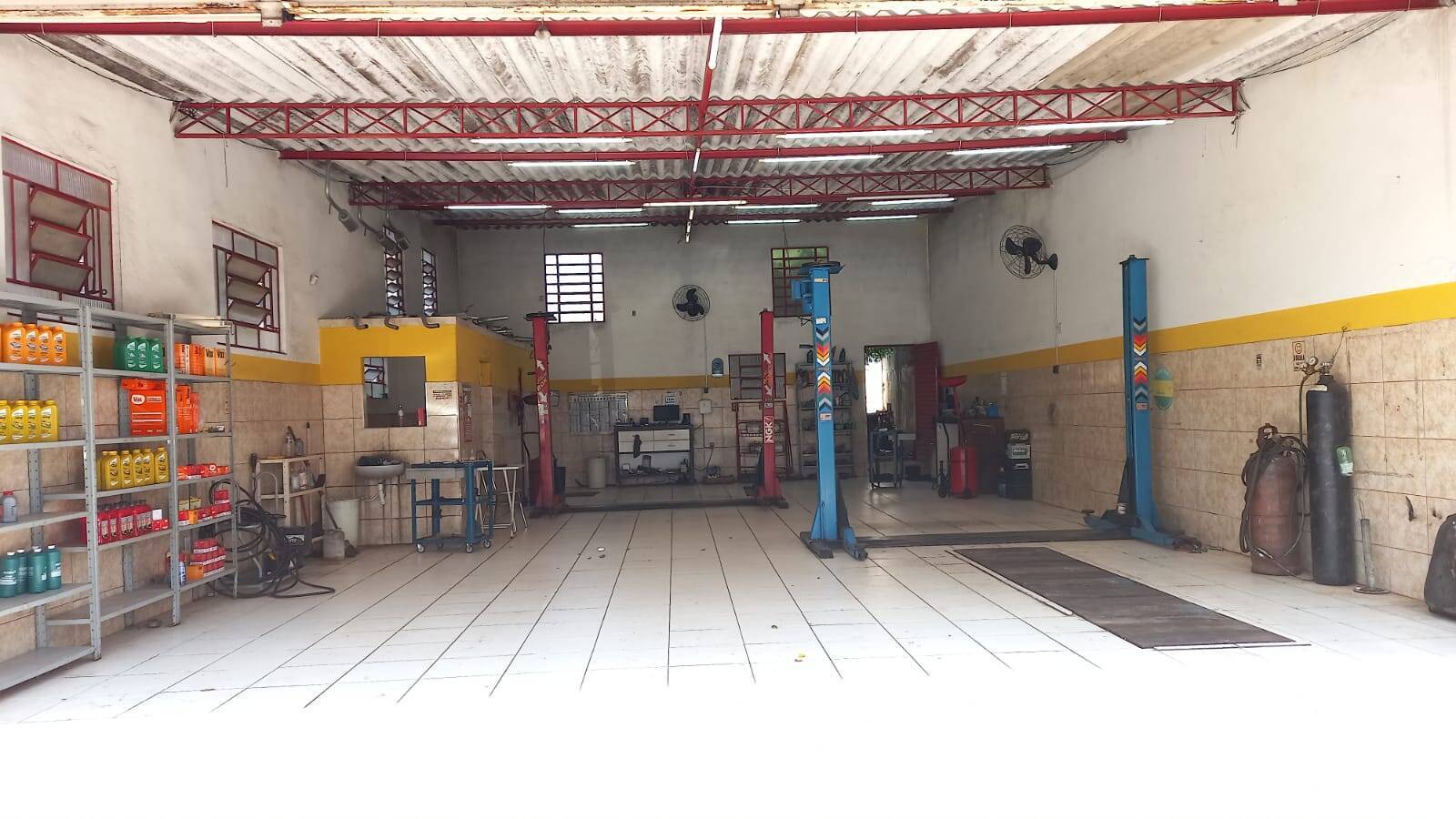 #SAV31063 - Salão Comercial para Venda em São José dos Campos - SP