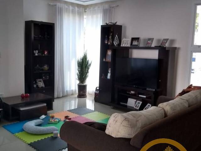 Casa em condomínio para Venda em Jacareí - 3