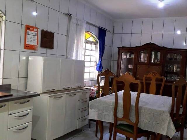 Sobrado para Venda em São José dos Campos - 4