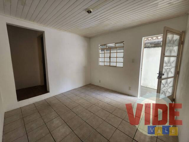 Casa para Venda em São José dos Campos - 2