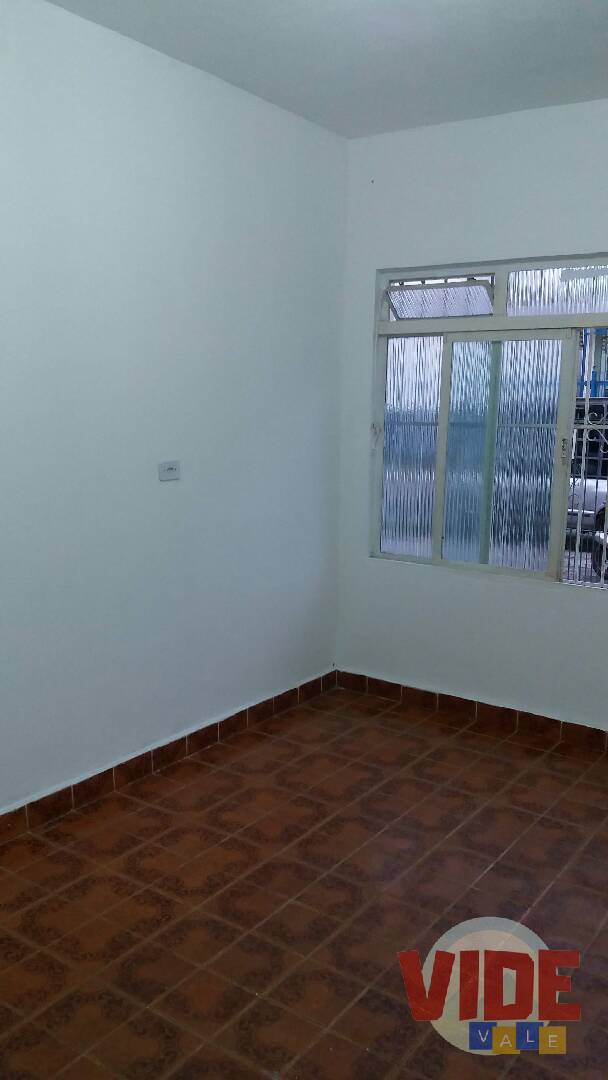 Casa à venda com 3 quartos, 400m² - Foto 4