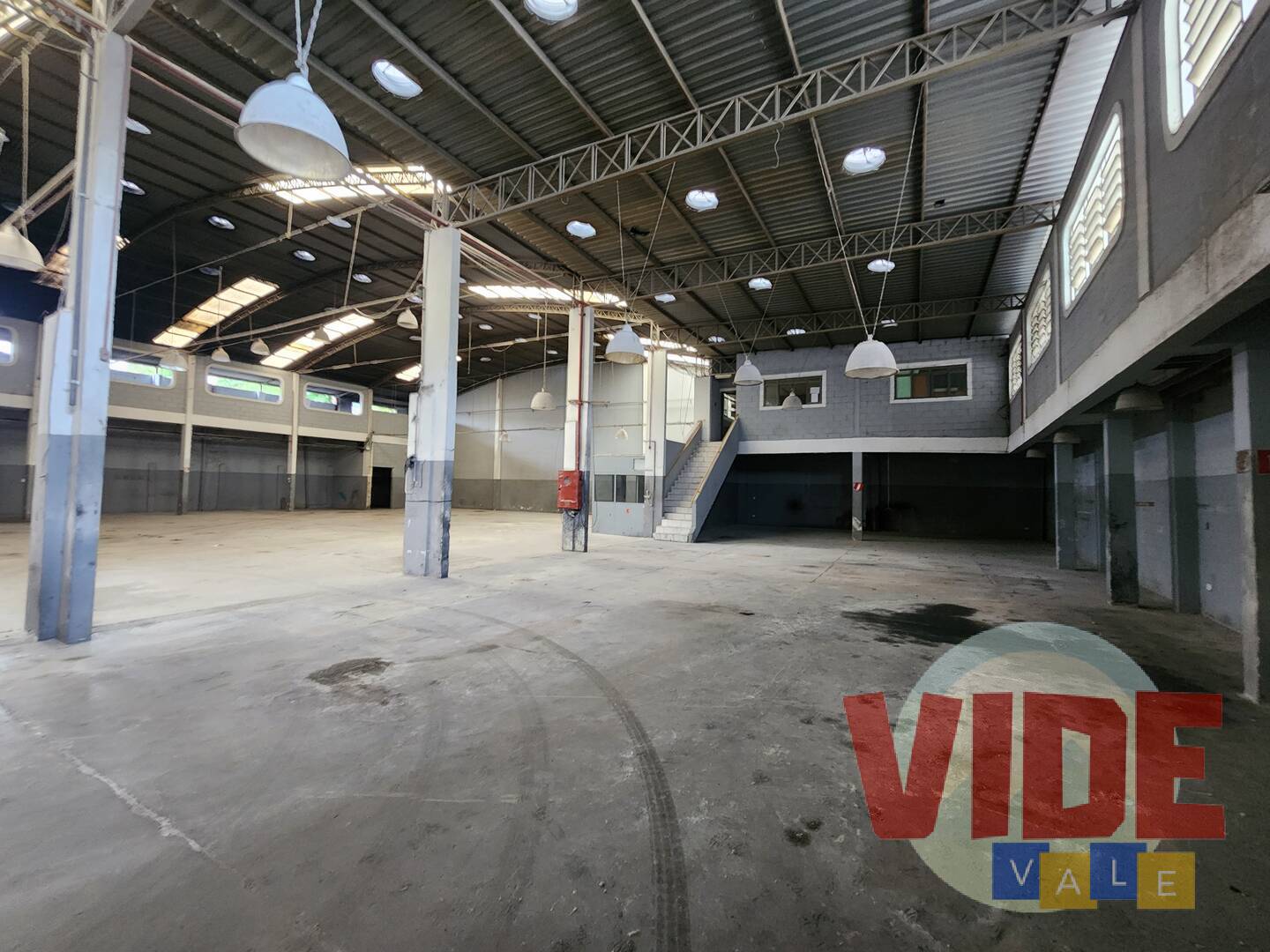 Depósito-Galpão-Armazém à venda, 1742m² - Foto 7