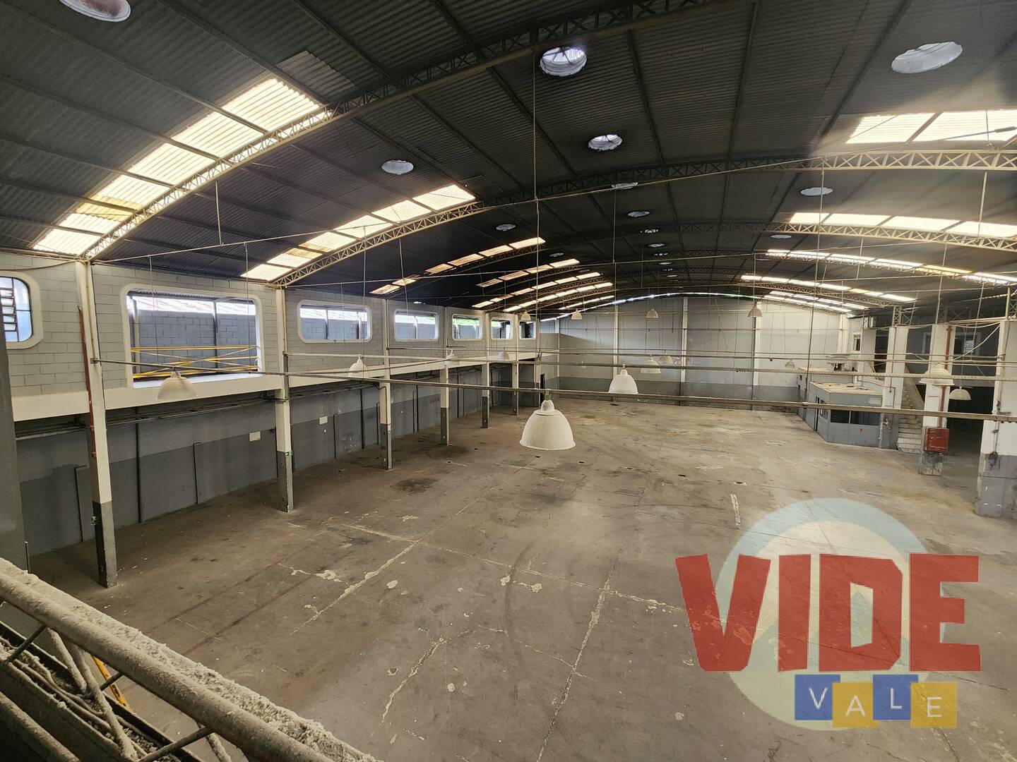 Depósito-Galpão-Armazém à venda, 1742m² - Foto 25