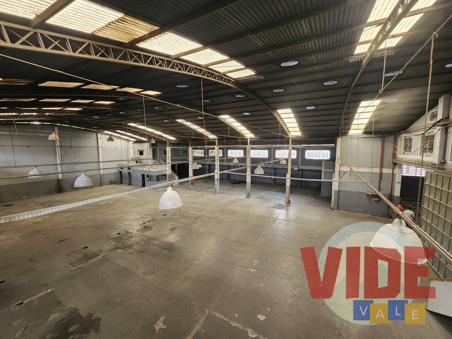 Depósito-Galpão-Armazém à venda, 1742m² - Foto 28