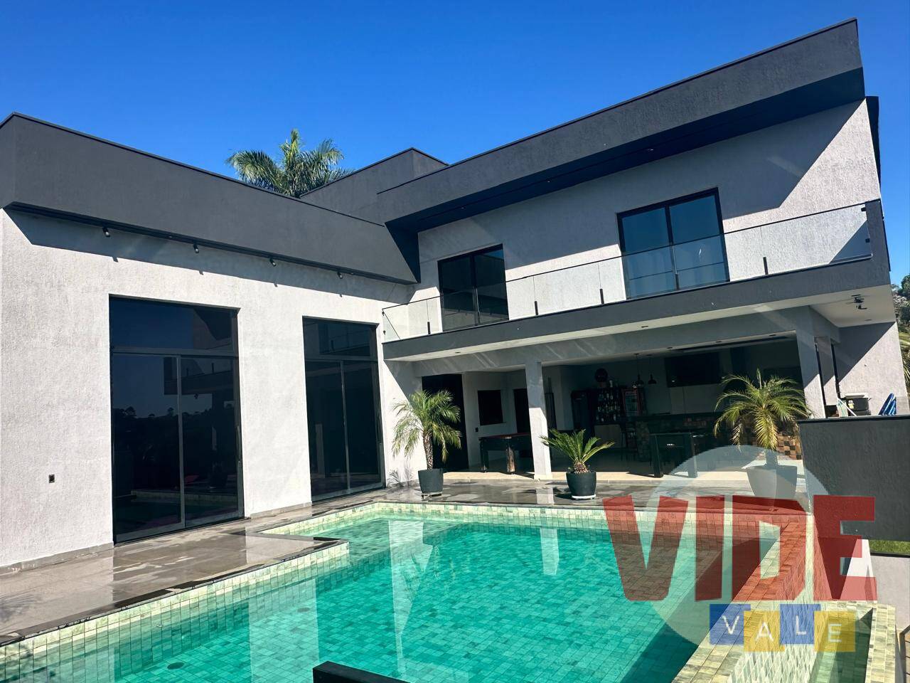 Casa de Condomínio à venda com 5 quartos, 900m² - Foto 4
