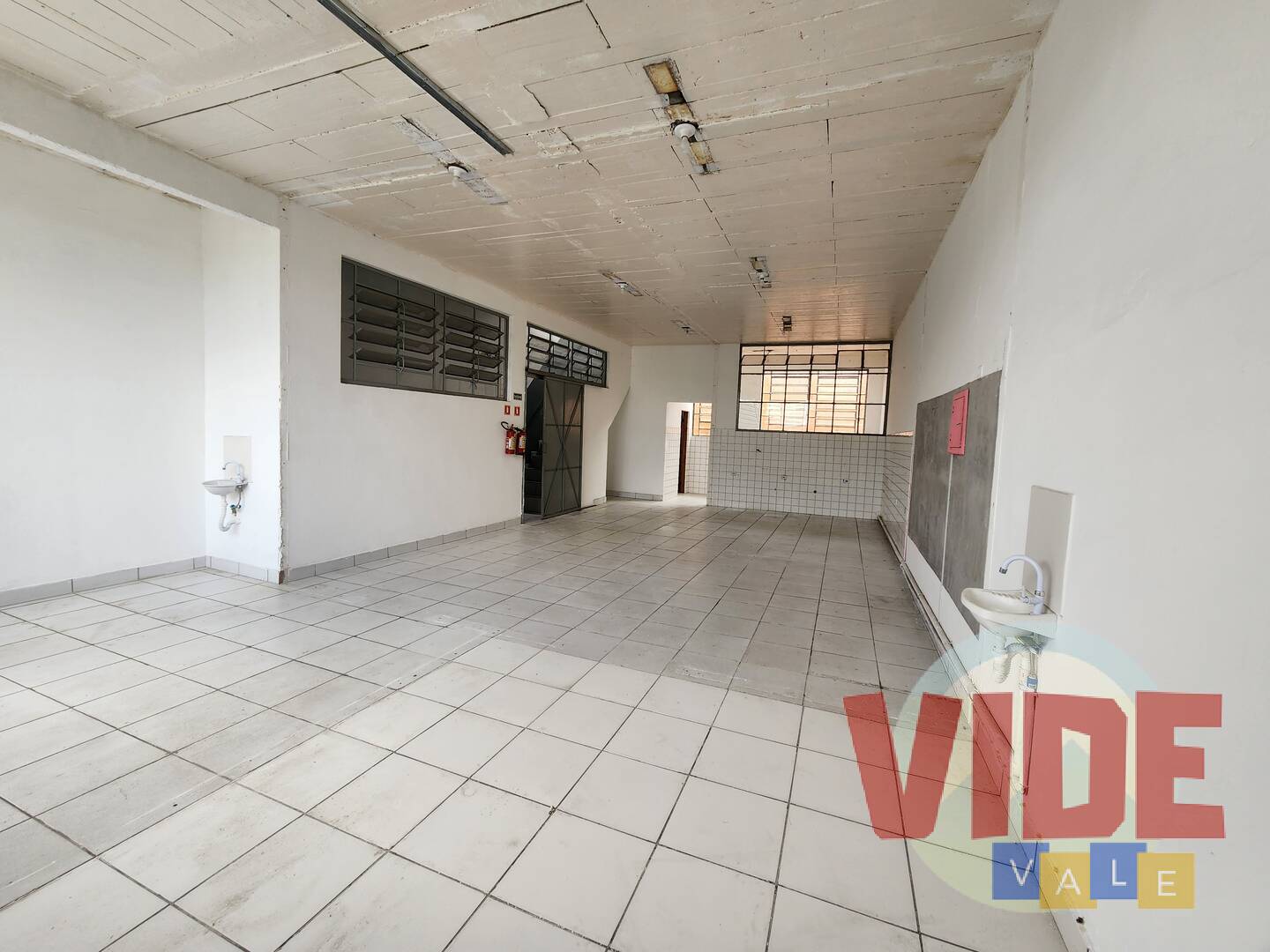 Prédio Inteiro, 200 m² - Foto 1