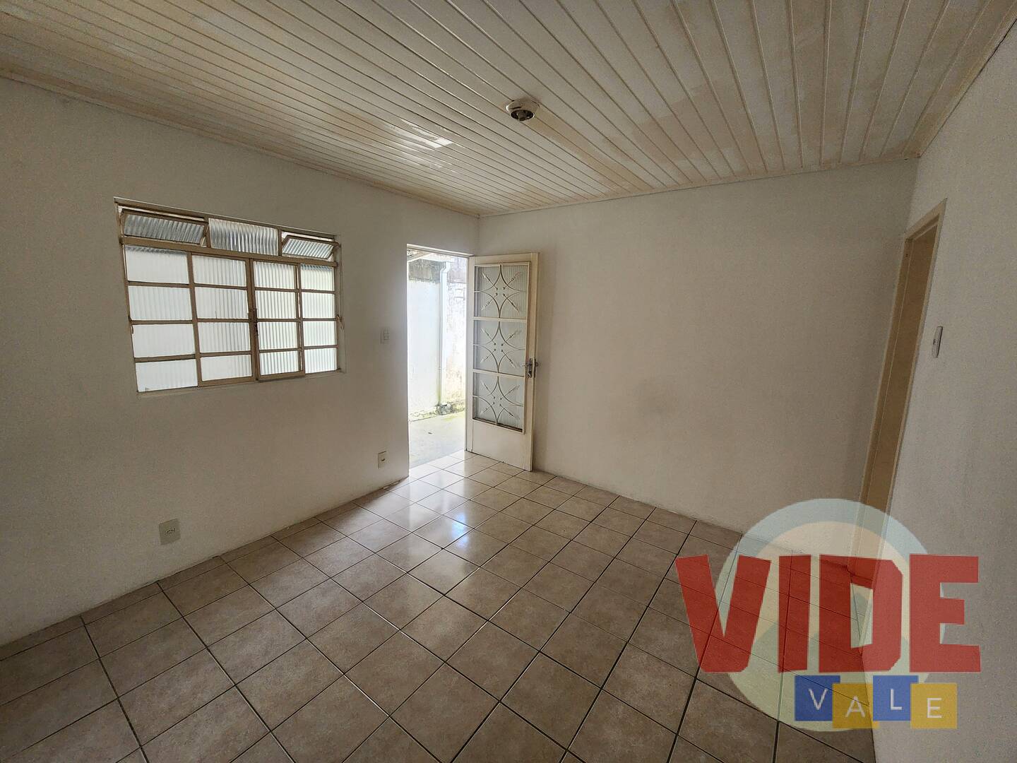 Casa, 6 quartos, 115 m² - Foto 3