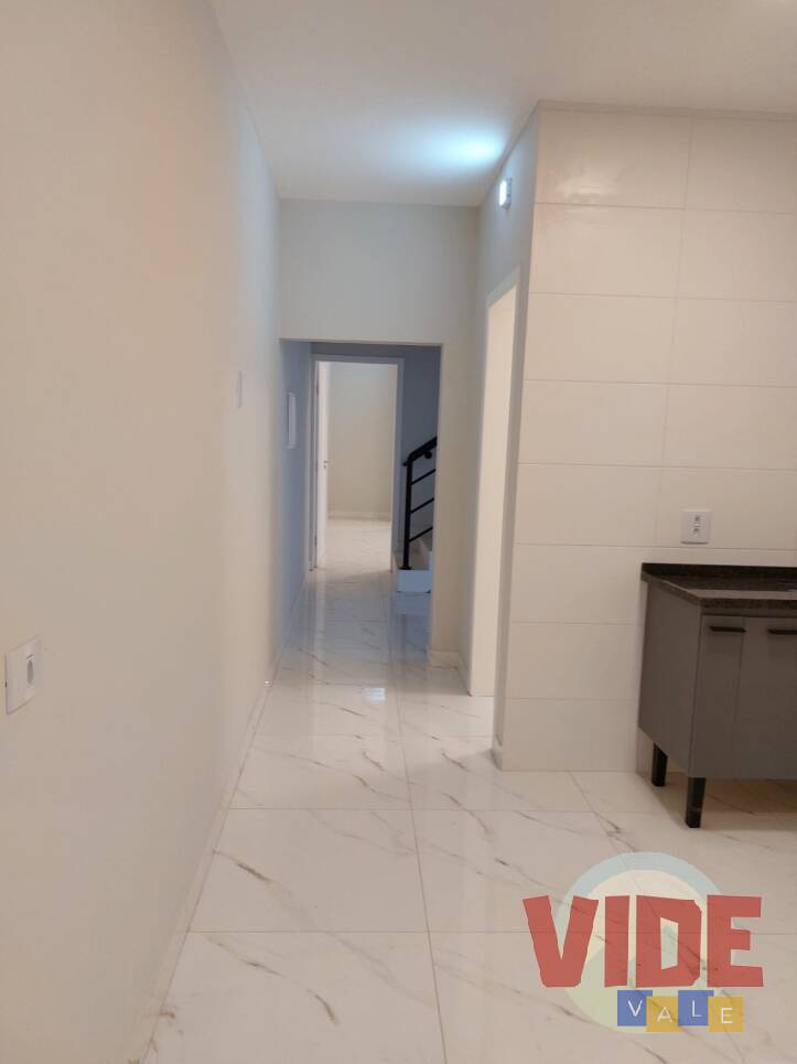 Sobrado, 4 quartos, 129 m² - Foto 2