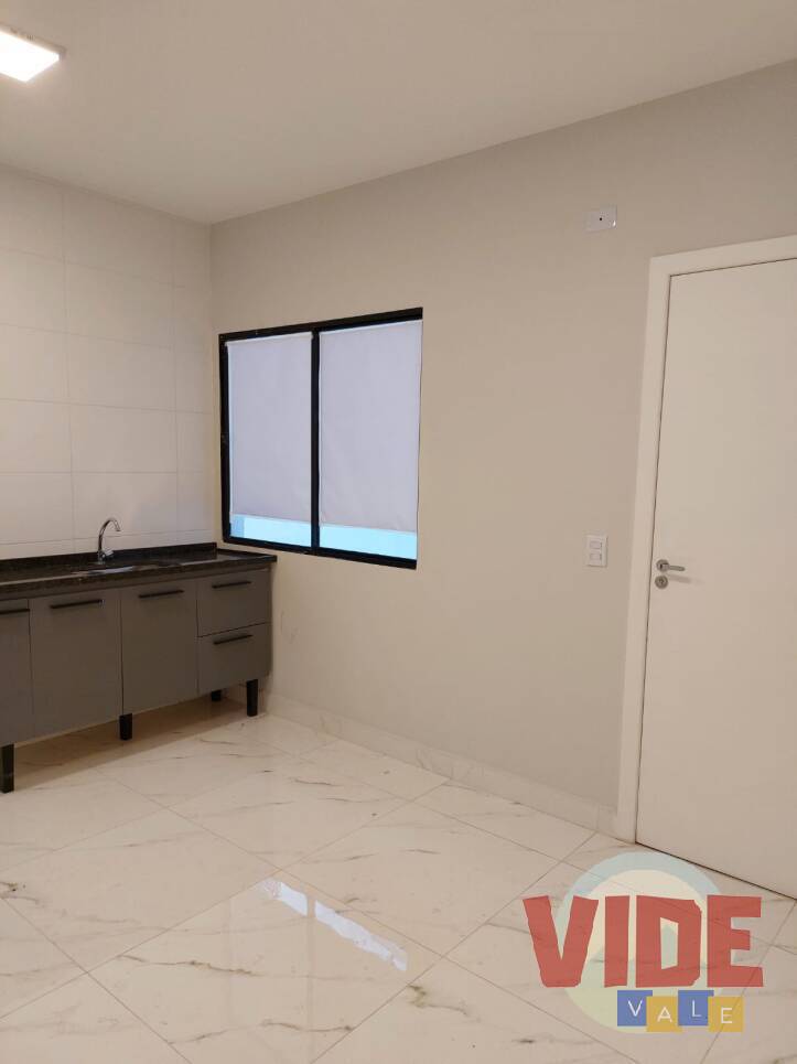 Sobrado, 4 quartos, 129 m² - Foto 1